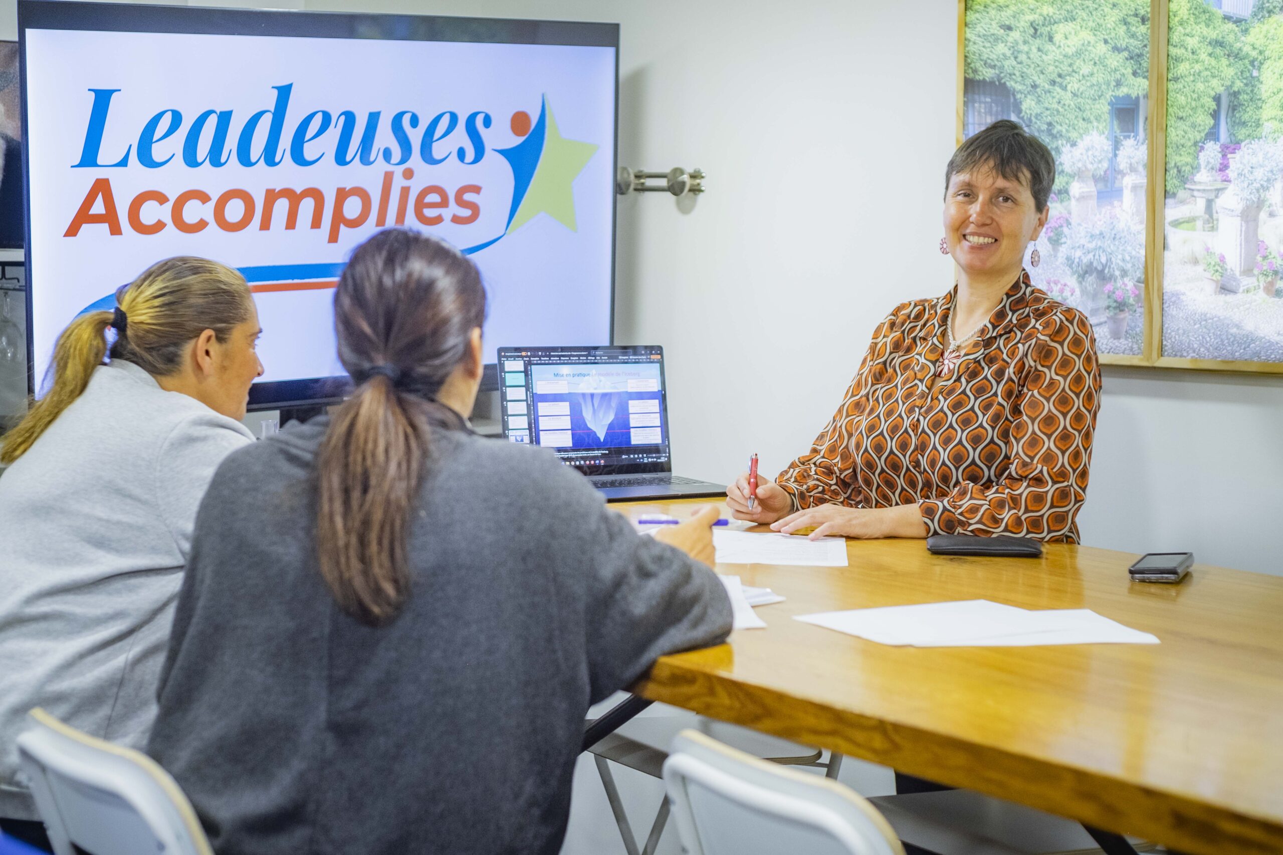 Agnes V en atelier leadeuses accomplies